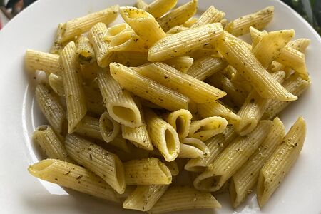 Макароны с соусом Песто