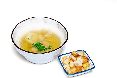 Куриный с лапшой и яйцом