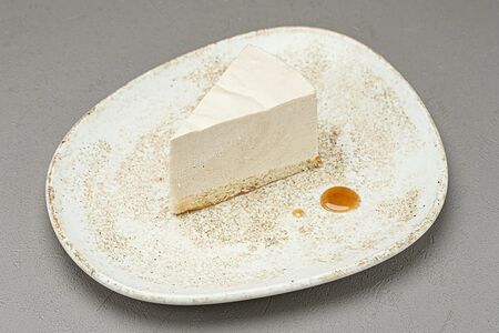 Белый чизкейк из топленого молока