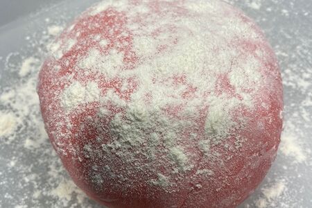 Тесто красное (розовое)