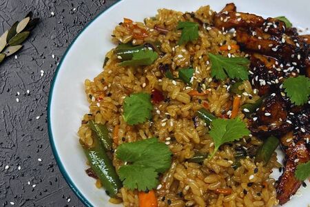 Рис по-тайски с курицей 