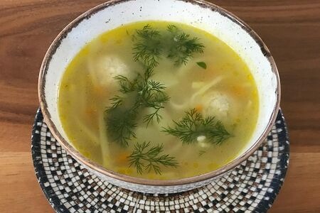 Куриный суп с домашней лапшой