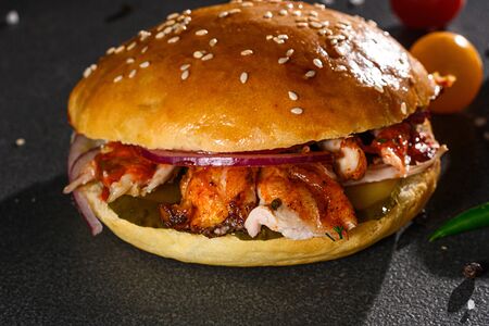 Нон-кебаб на углях с курицей