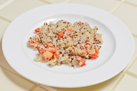 Киноа с овощами