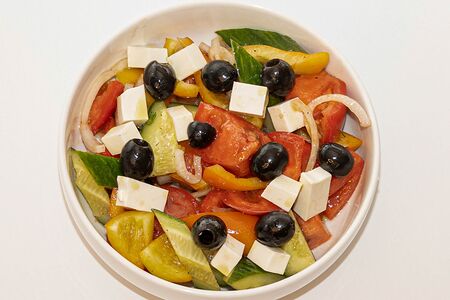 Салат греческий