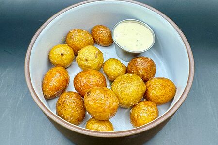 Бэби-картофель с розмарином