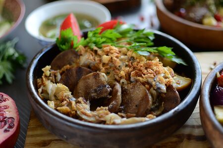 Бараньи язычки в сливочно-грибном соусе