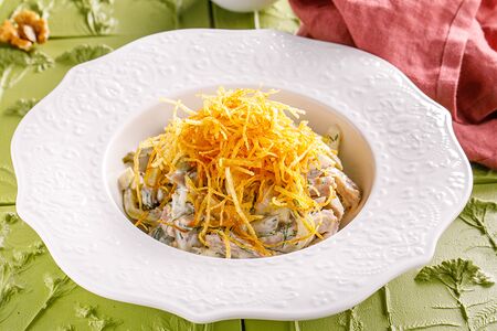 Салат с языком