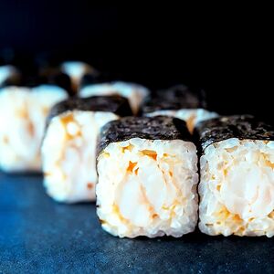 Ролл острый с креветкой