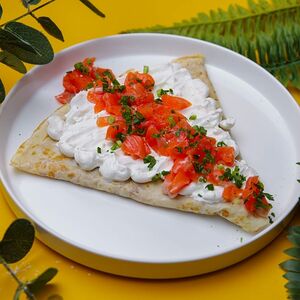 Блинчик с лососем