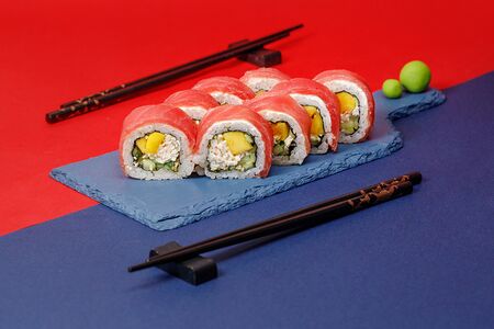 Магуро с манго