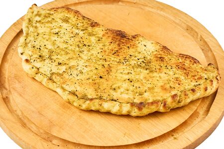 Кальцоне с ветчиной и сыром 