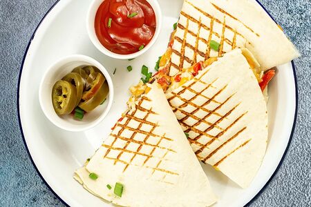 Кесадилья с курицей