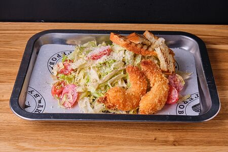 Салат Цезарь с креветками Яс