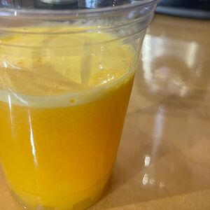 Свежевыжатый апельсиновый сок