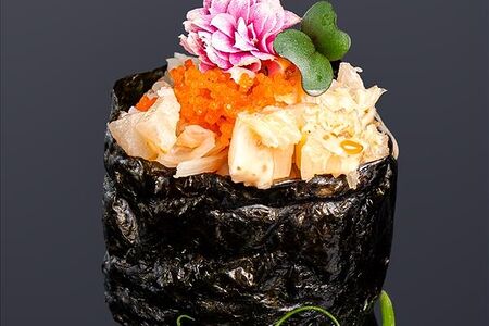 Гункан с гребешком