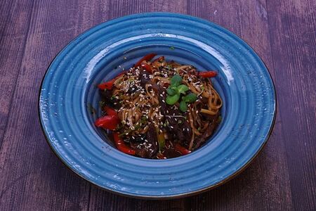 Удон с говядиной