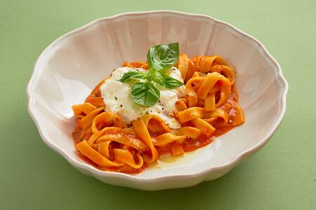 Аррабиата со страчателлой