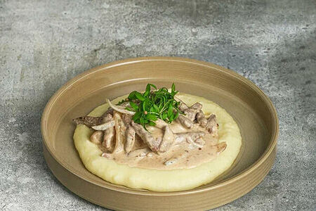 Бефстроганов из говядины