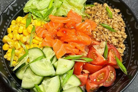 Поке с лососем