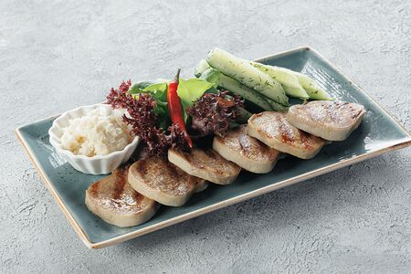 Язык на гриле 