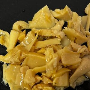 Грибы маринованные 