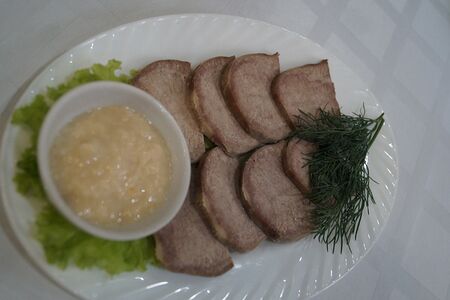 Язык говяжий с хреном