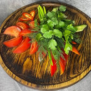 Ассорти свежих овощей и зелени