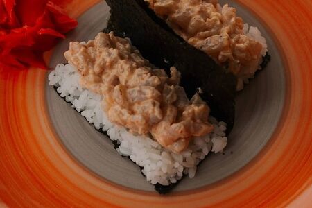 Хэнд- ролл с креветкой