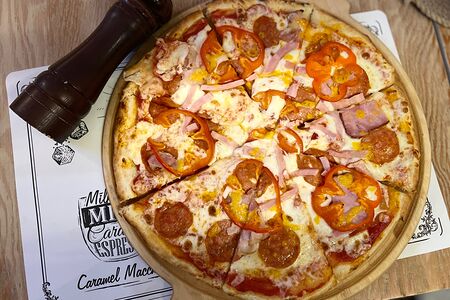 Фирменная пицца на Крыше Sul tetto