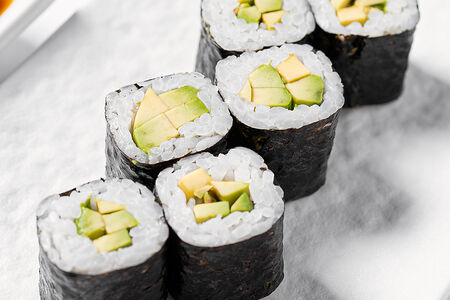 Маки Авокадо 