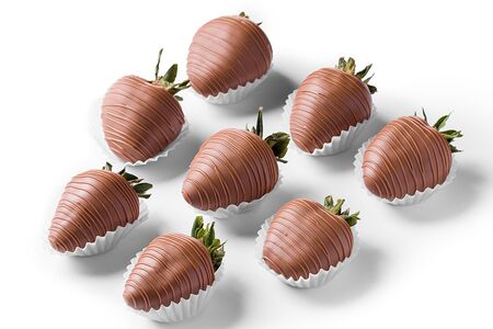 Клубника в молочном шоколаде