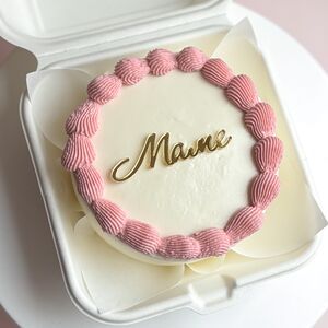 Бенто-торт с акриловым топпером Маме