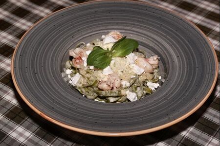 Паста с креветкой и цукини