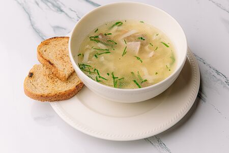 Куриный суп с лапшой