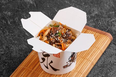 Свинина с грибами шиитаке