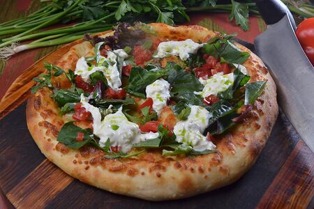 Хачапури со страчателлой и томатами