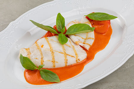 Кальмар с томатами кимчи