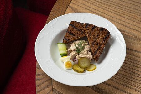 Закуска из печени трески