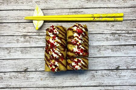 Жареный ролл Тояма