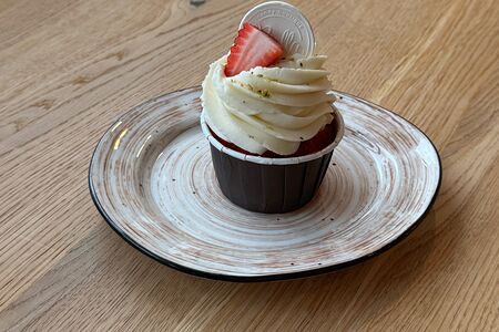 Капкейк клубничный