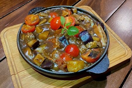 Жаркое с говядиной на сковороде