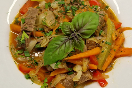 Говядина с овощами