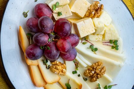 Ассорти кавказских сыров