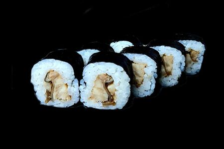 Мини-ролл с угрем