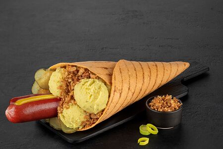 Рулле с колбаской чоризо