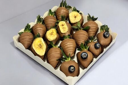 Клубника в шоколаде Delicious