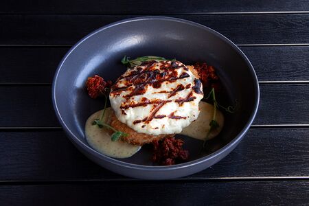 Шницель с сыром халуми