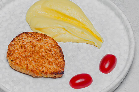 Куриная котлетка с картофельным пюре