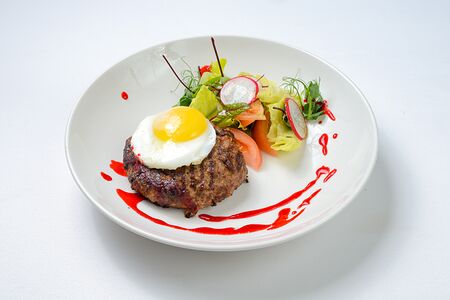 Бифштекс из мраморной говядины